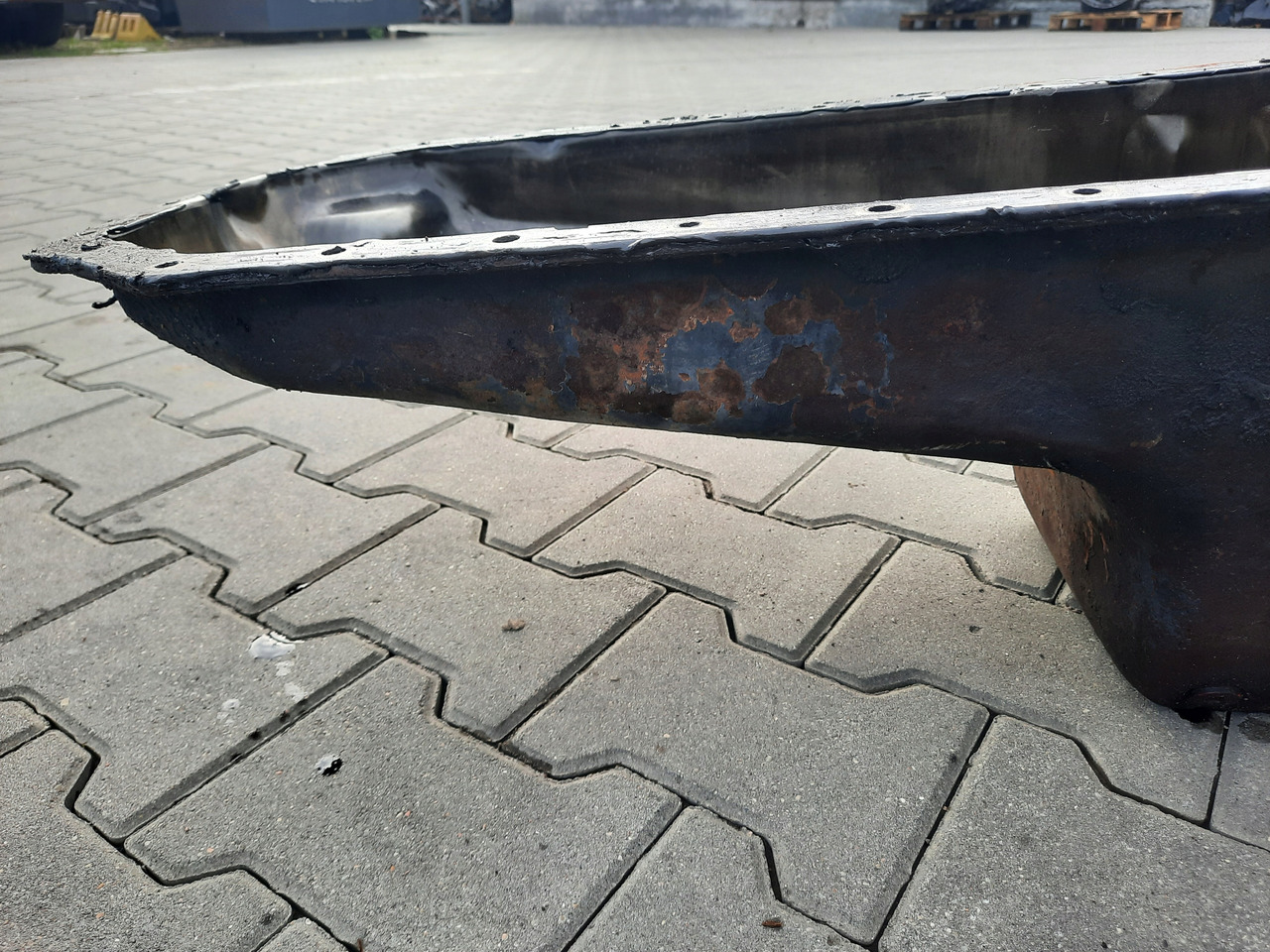 VOLVO MISA MISKA OLEJOWA SILNIKA RENAULT MIDLUM PREMIUM DXI 7 VOLVO FL FE - Eļļas panna - Kravas automašīna: foto 4 VOLVO MISA MISKA OLEJOWA SILNIKA RENAULT MIDLUM PREMIUM DXI 7 VOLVO FL FE - Eļļas panna - Kravas automašīna: foto 4