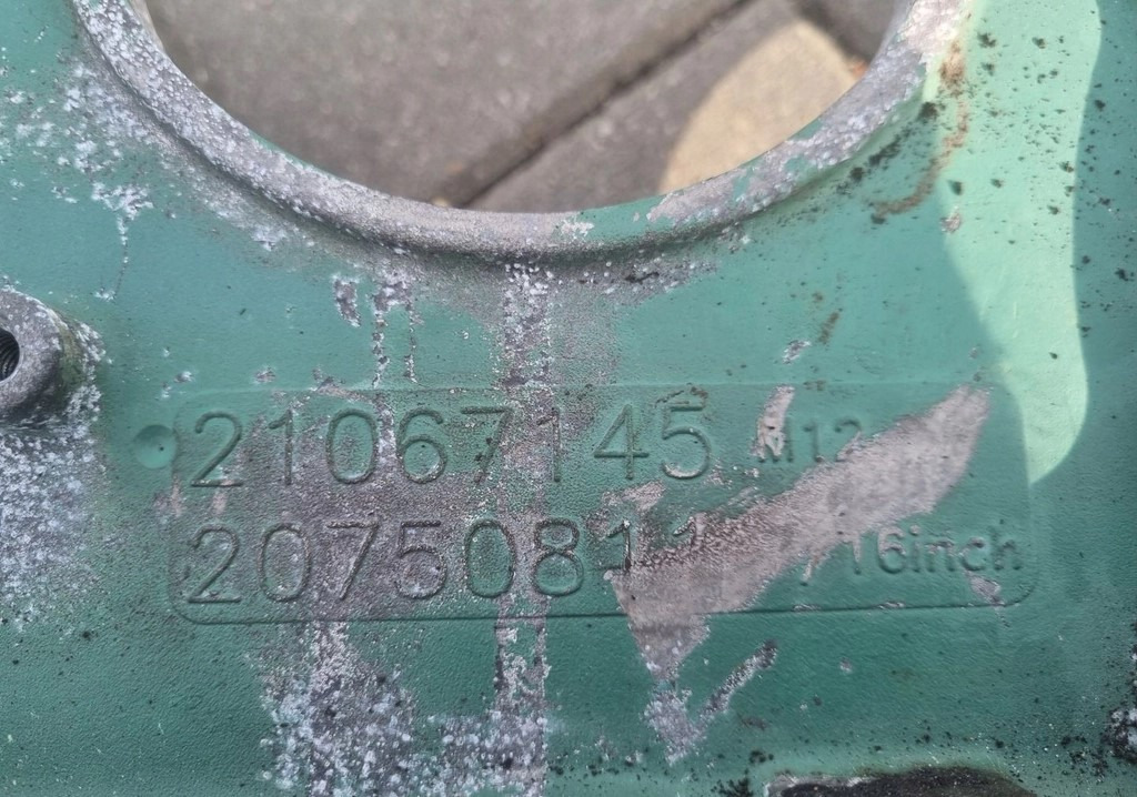 VOLVO OBUDOWA ROZRZĄDU SPRZĘGŁA VOLVO FH 16 D16E EURO 5 - Dzinējs un rezerves daļas - Kravas automašīna: foto 3 VOLVO OBUDOWA ROZRZĄDU SPRZĘGŁA VOLVO FH 16 D16E EURO 5 - Dzinējs un rezerves daļas - Kravas automašīna: foto 3