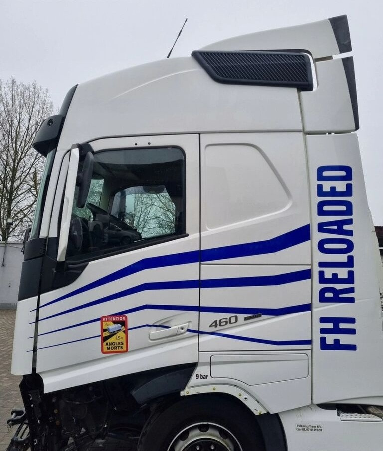 Volvo-ABG VOLVO FH 4 EURO 6 GLOBETROTTER 2018 ROK Volvo VOLVO FH 4 EURO 6 GLOBETROTTER 2018 ROK - Kabīne - Kravas automašīna: foto 1 Volvo-ABG VOLVO FH 4 EURO 6 GLOBETROTTER 2018 ROK Volvo VOLVO FH 4 EURO 6 GLOBETROTTER 2018 ROK - Kabīne - Kravas automašīna: foto 1