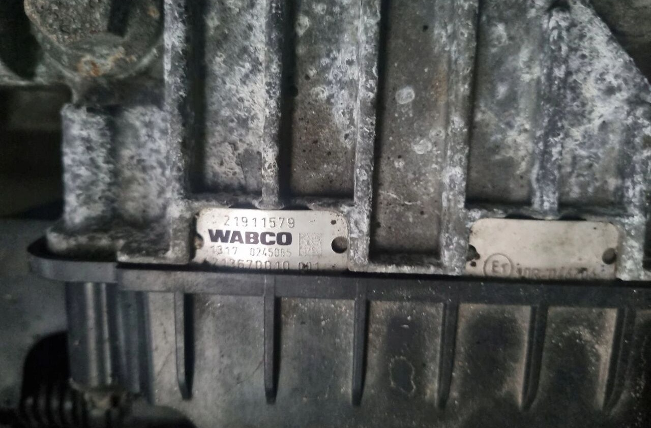 Volvo ELEKTRONIKA WYBIERAKA SKRZYNI "F" Z RETARDEREM FH 4 5 RENAULT GA Volvo SKRZYNI "F" Z RETARDEREM VOLVO FH 4 5 RENAULT GAMA T - Elektroniskais vadības bloks (ECU) - Kravas automašīna: foto 3 Volvo ELEKTRONIKA WYBIERAKA SKRZYNI "F" Z RETARDEREM FH 4 5 RENAULT GA Volvo SKRZYNI "F" Z RETARDEREM VOLVO FH 4 5 RENAULT GAMA T - Elektroniskais vadības bloks (ECU) - Kravas automašīna: foto 3