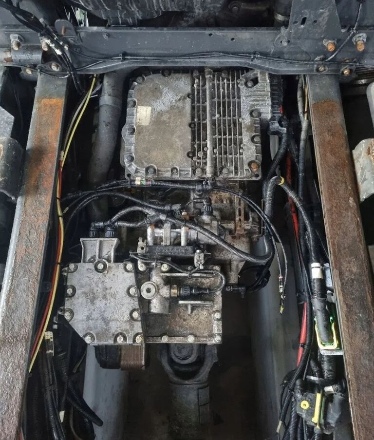 Volvo ELEKTRONIKA WYBIERAKA SKRZYNI "F" Z RETARDEREM FH 4 5 RENAULT GA Volvo VOLVO FH 4 5 RENAULT GAMA T - Elektroniskais vadības bloks (ECU) - Kravas automašīna: foto 1 Volvo ELEKTRONIKA WYBIERAKA SKRZYNI "F" Z RETARDEREM FH 4 5 RENAULT GA Volvo VOLVO FH 4 5 RENAULT GAMA T - Elektroniskais vadības bloks (ECU) - Kravas automašīna: foto 1