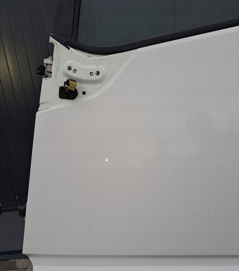 Volvo FH 4 - Durvis un rezerves daļas - Kravas automašīna: foto 5 Volvo FH 4 - Durvis un rezerves daļas - Kravas automašīna: foto 5