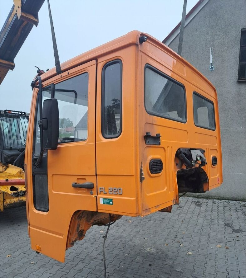 Volvo FL 6 00-06 - Kabīne - Kravas automašīna: foto 3 Volvo FL 6 00-06 - Kabīne - Kravas automašīna: foto 3