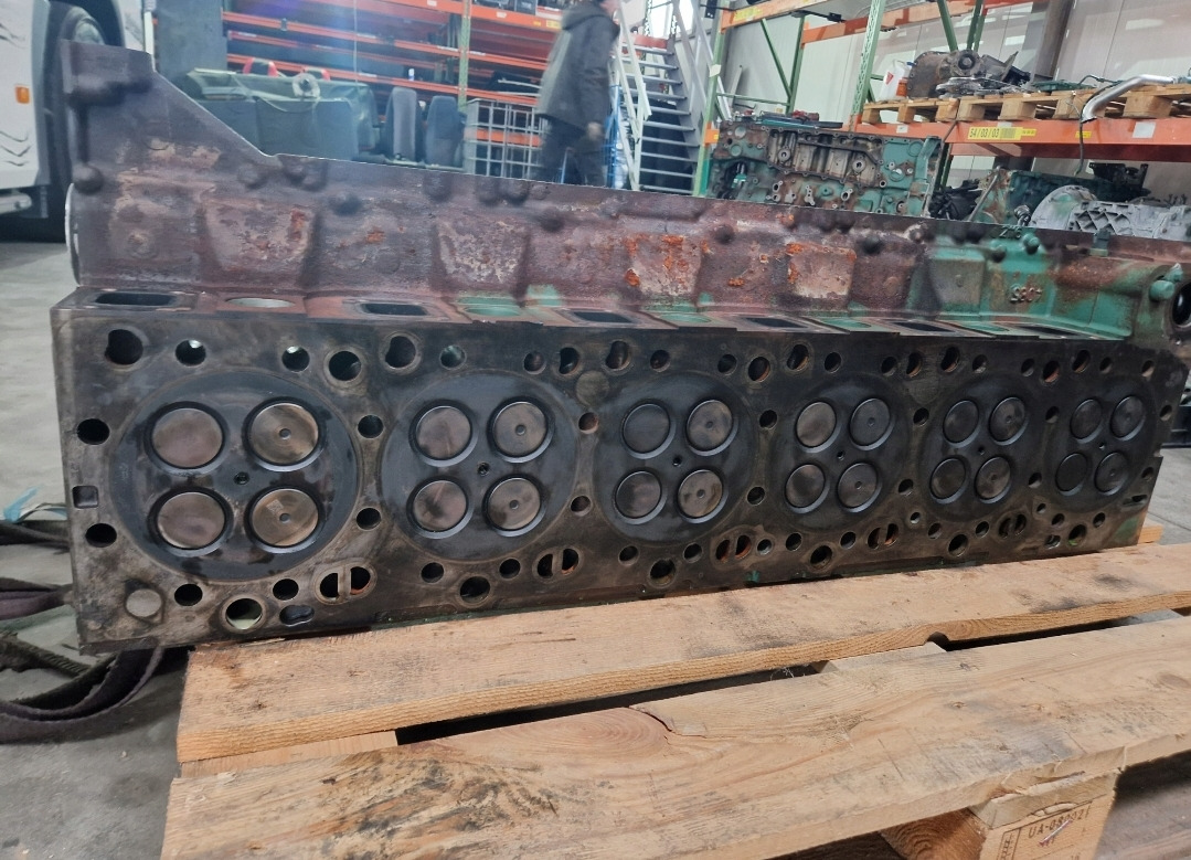 Motora galva - Kravas automašīna Volvo GŁOWICA SILNIKA FH 16 D16K EURO 6   Volvo VOLVO FH 16 D16K EURO 6 22184000 154511429: foto 7