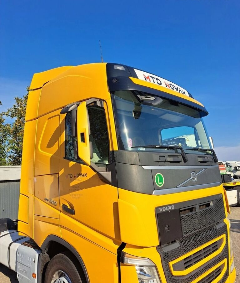 Volvo KOMPLETNA FH 4 EURO 6 GLOBETROTTER Volvo VOLVO, FH, 4, EURO, 6 - Kabīne - Kravas automašīna: foto 4 Volvo KOMPLETNA FH 4 EURO 6 GLOBETROTTER Volvo VOLVO, FH, 4, EURO, 6 - Kabīne - Kravas automašīna: foto 4