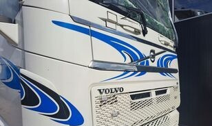 Volvo KOMPLETNA GÓRNA ATRAPA Volvo FH 4 - Motora pārsegs - Kravas automašīna: foto 1 Volvo KOMPLETNA GÓRNA ATRAPA Volvo FH 4 - Motora pārsegs - Kravas automašīna: foto 1