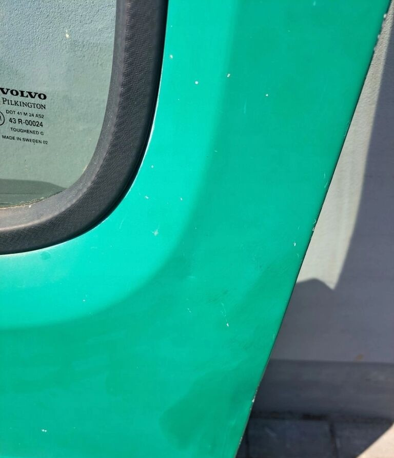 Volvo KOMPLETNE LEWE FH 12 13 Volvo - Durvis un rezerves daļas - Kravas automašīna: foto 4 Volvo KOMPLETNE LEWE FH 12 13 Volvo - Durvis un rezerves daļas - Kravas automašīna: foto 4
