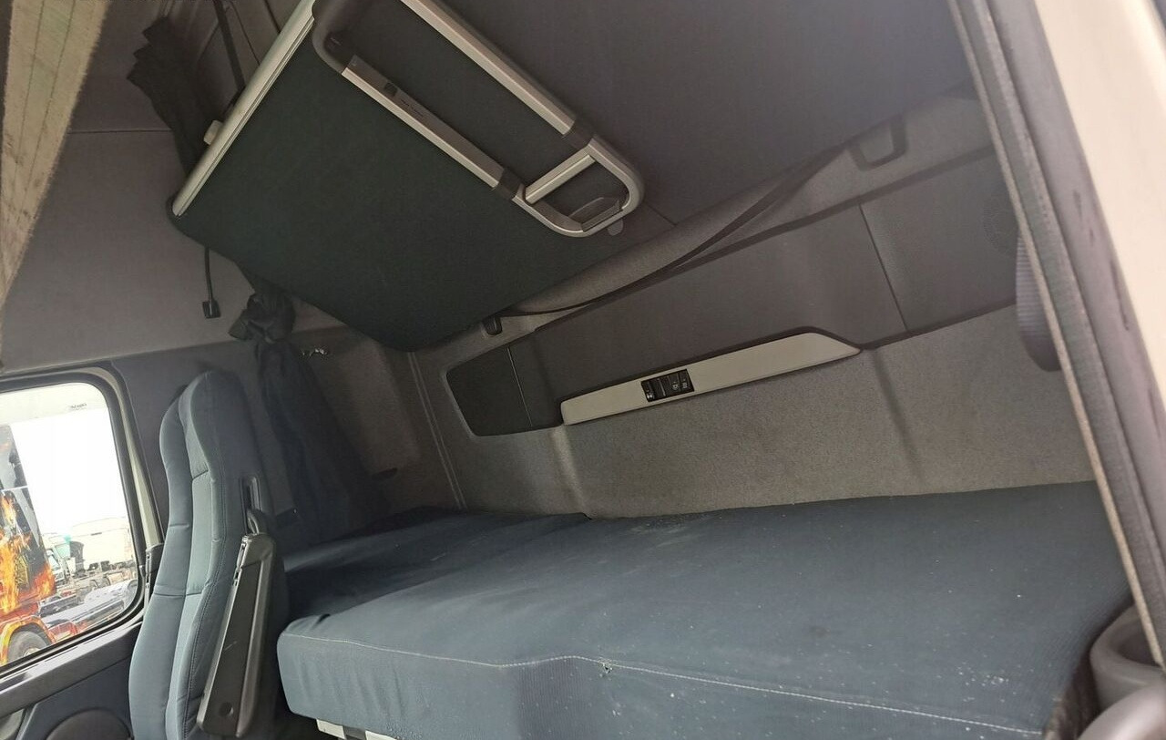 Volvo LIFT XL 12/13R FH 13 - Kabīne - Kravas automašīna: foto 5 Volvo LIFT XL 12/13R FH 13 - Kabīne - Kravas automašīna: foto 5