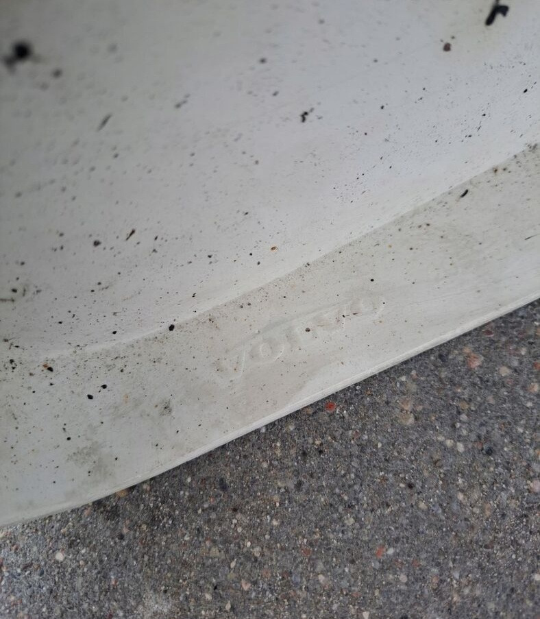 Volvo OWIEWKA LEWA SPOILER ZAKABINOWY VOLVO FH 12 13 - Aerodinamika/ Spoileris - Kravas automašīna: foto 2 Volvo OWIEWKA LEWA SPOILER ZAKABINOWY VOLVO FH 12 13 - Aerodinamika/ Spoileris - Kravas automašīna: foto 2