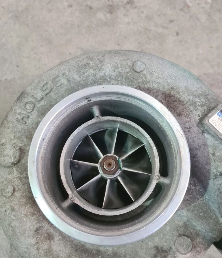 Volvo TURBINA TURBOSPRĘŻARKA FH 16 D16K 750 EURO 6 21899680 HE600FG Volvo VOLVO FH 16 D16K 750 EURO 6 21899680 HE600FG - Turbīna - Kravas automašīna: foto 2 Volvo TURBINA TURBOSPRĘŻARKA FH 16 D16K 750 EURO 6 21899680 HE600FG Volvo VOLVO FH 16 D16K 750 EURO 6 21899680 HE600FG - Turbīna - Kravas automašīna: foto 2
