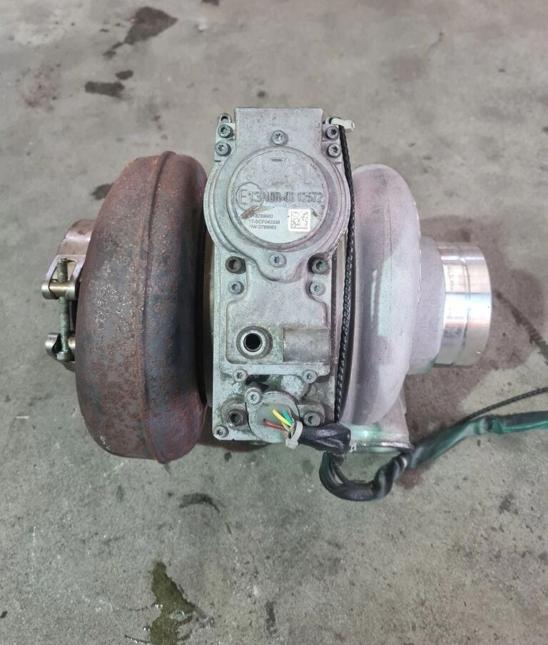 Volvo TURBINA TURBOSPRĘŻARKA FH 16 D16K 750 EURO 6 3789660 HW-3789663 Volvo VOLVO FH 16 D16K 750 EURO 6 3789660 HW-3789663 - Turbīna - Kravas automašīna: foto 1 Volvo TURBINA TURBOSPRĘŻARKA FH 16 D16K 750 EURO 6 3789660 HW-3789663 Volvo VOLVO FH 16 D16K 750 EURO 6 3789660 HW-3789663 - Turbīna - Kravas automašīna: foto 1