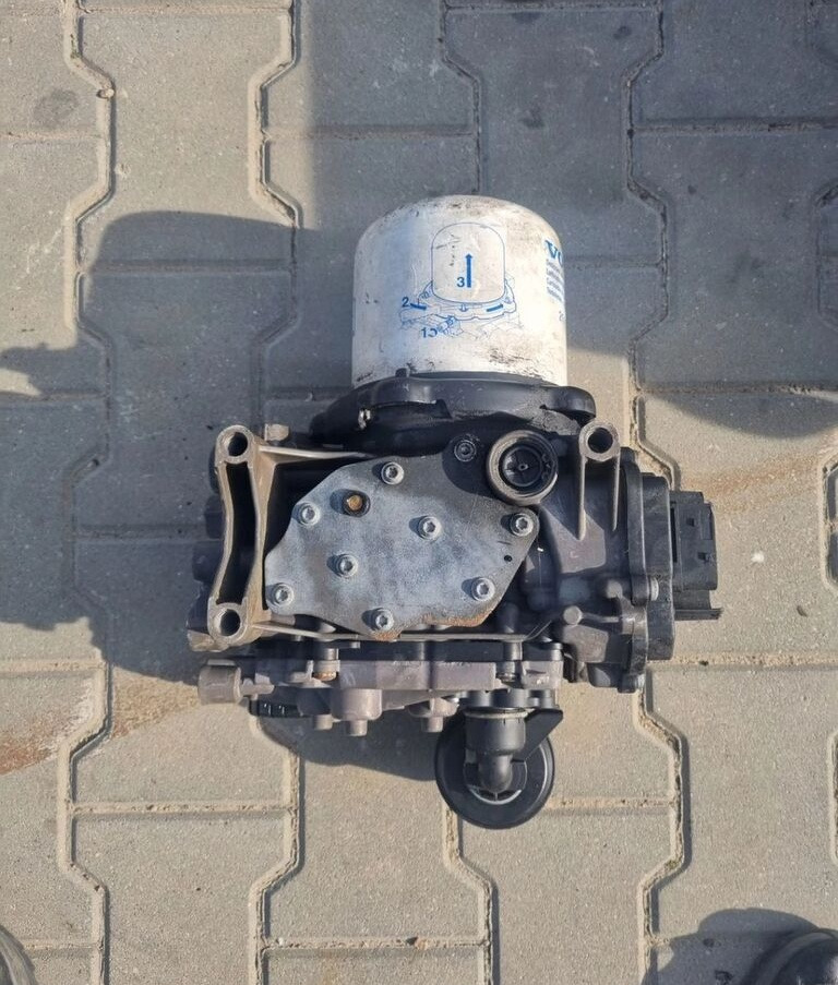 Volvo ZAWÓR APM FH 4 FMX 4 EURO 6 Volvo VOLVO FH 4 FMX 4 EURO 6 - Bremžu daļas - Kravas automašīna: foto 1 Volvo ZAWÓR APM FH 4 FMX 4 EURO 6 Volvo VOLVO FH 4 FMX 4 EURO 6 - Bremžu daļas - Kravas automašīna: foto 1