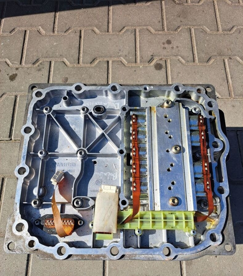 WABCO WYBIERAK SKRZYNI I-SHIFT "E" RENAULT GAMA T RANGE - Elektroniskais vadības bloks (ECU) - Kravas automašīna: foto 2 WABCO WYBIERAK SKRZYNI I-SHIFT "E" RENAULT GAMA T RANGE - Elektroniskais vadības bloks (ECU) - Kravas automašīna: foto 2