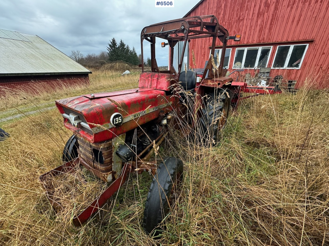 1971 Massey Ferguson 135 Tractor. Repair item - Traktors: foto 2 1971 Massey Ferguson 135 Tractor. Repair item - Traktors: foto 2