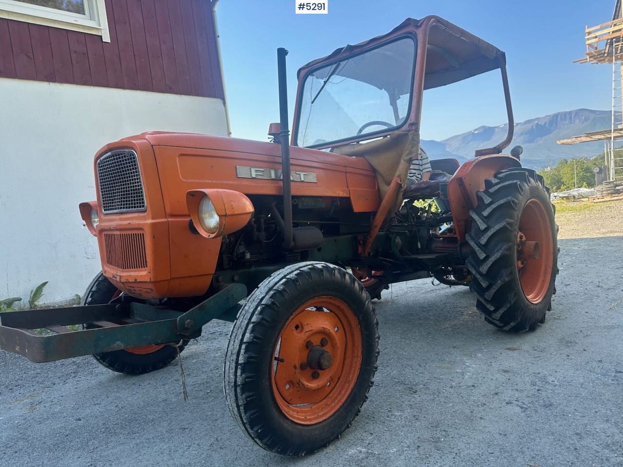 1973 Fiat 215 L tractor. SEE VIDEO. - Traktors: foto 1 1973 Fiat 215 L tractor. SEE VIDEO. - Traktors: foto 1