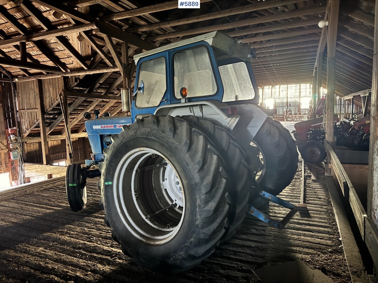 1975 Ford 5000 w/ Twin Wheels - Traktors: foto 4 1975 Ford 5000 w/ Twin Wheels - Traktors: foto 4