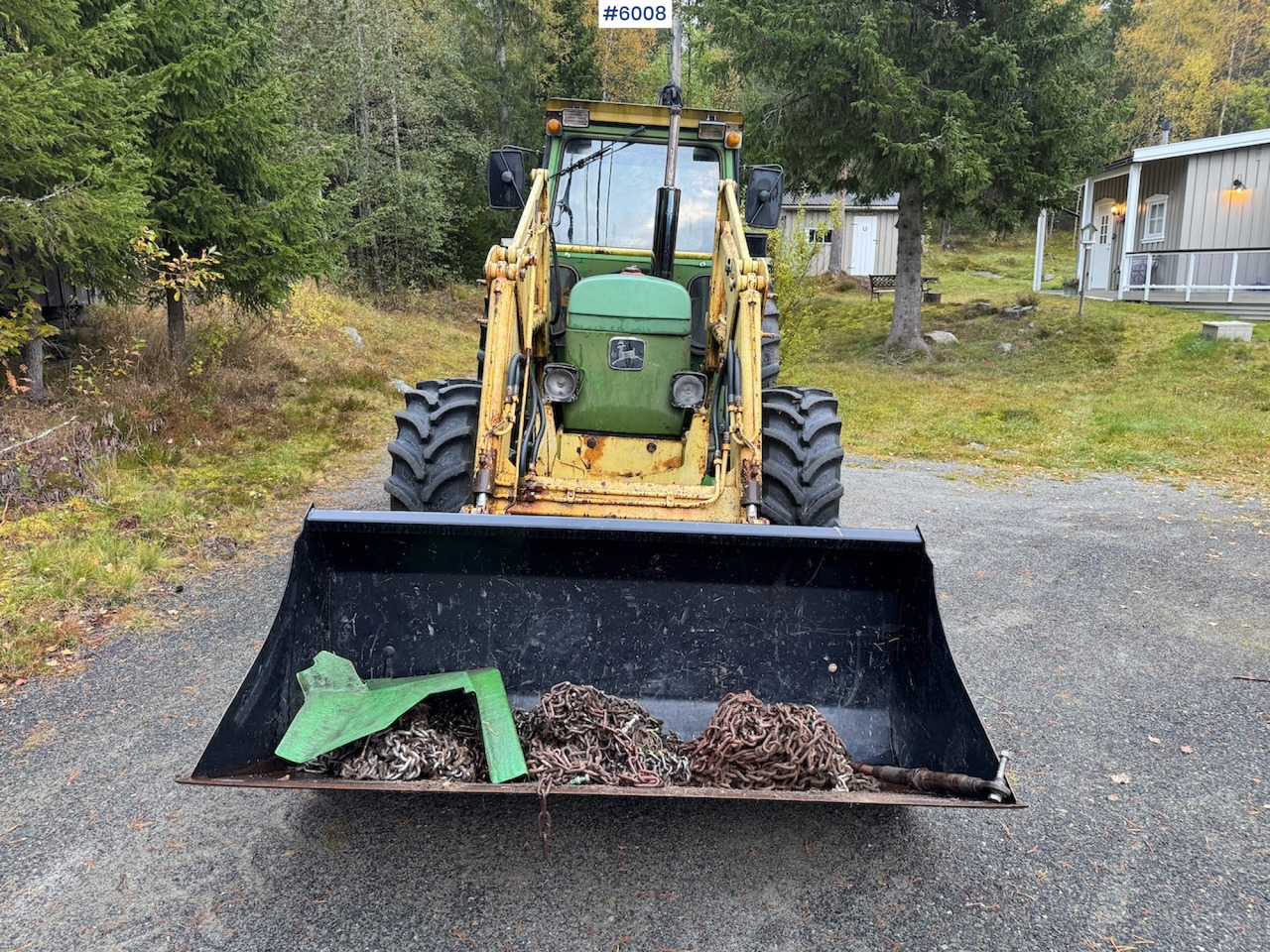 1977 John Deere 2030 w/ front loader, bucket and chains. - Traktors: foto 3 1977 John Deere 2030 w/ front loader, bucket and chains. - Traktors: foto 3