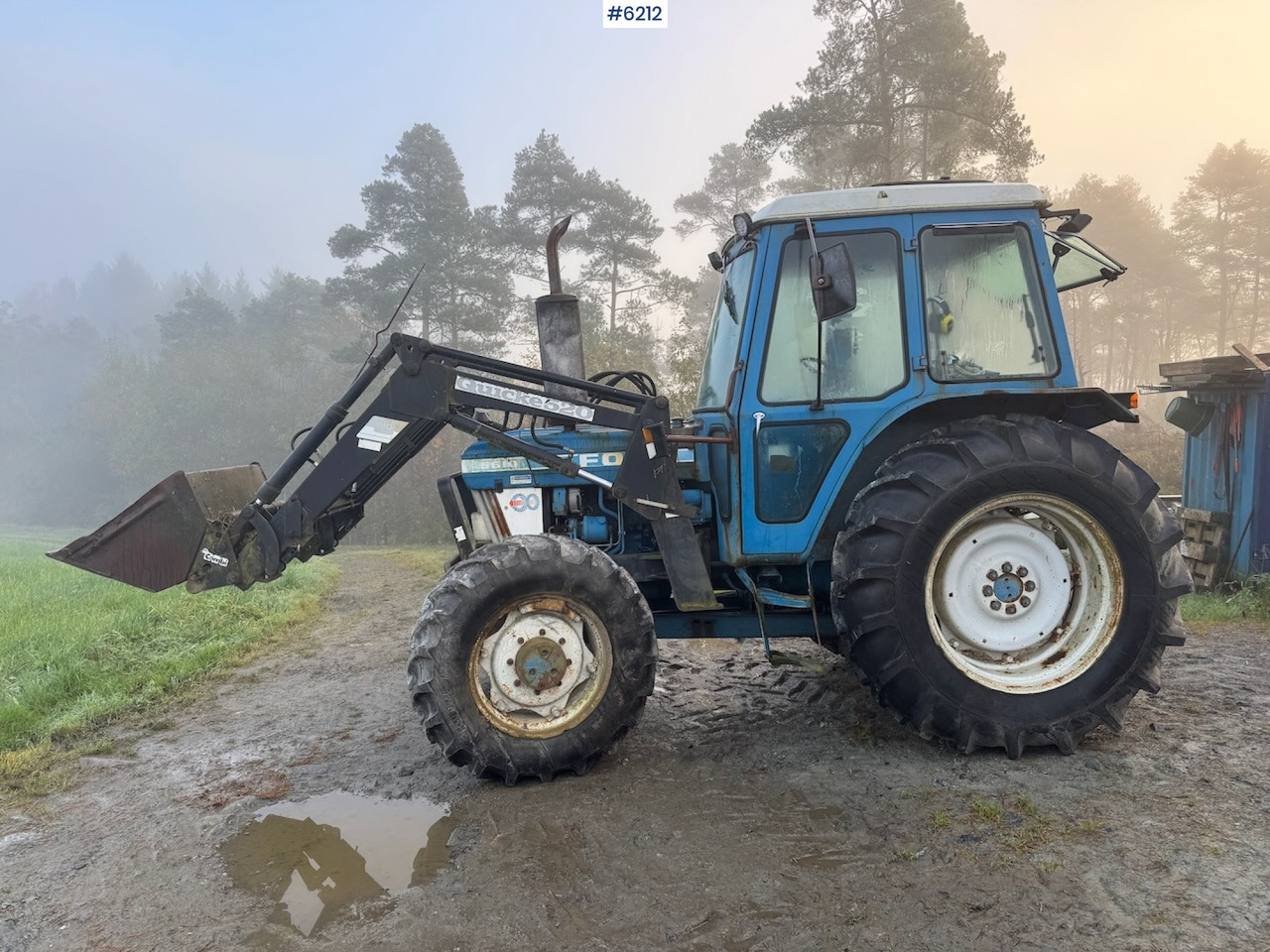 1982 Ford 5610 w/ front loader. - Traktors: foto 2 1982 Ford 5610 w/ front loader. - Traktors: foto 2