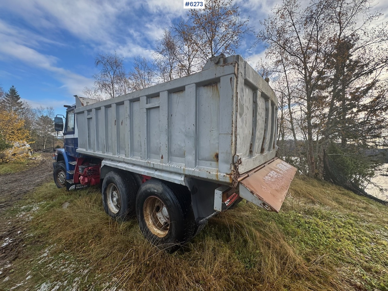 1982 Scania 112H tipper truck - Kravas automašīna pašizgāzējs: foto 3 1982 Scania 112H tipper truck - Kravas automašīna pašizgāzējs: foto 3