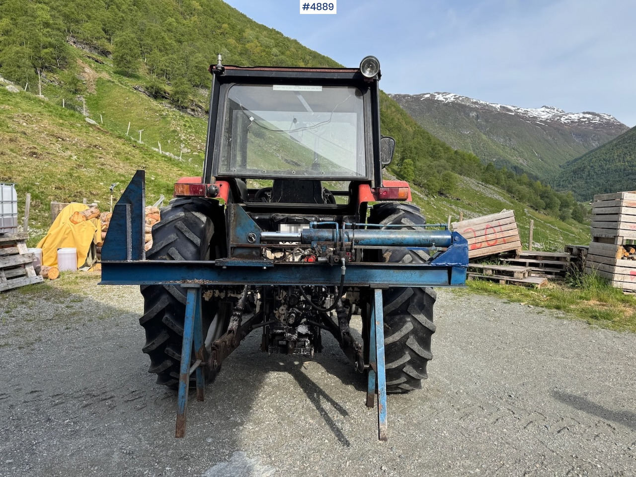 1986 Case International 585 - Traktors: foto 4 1986 Case International 585 - Traktors: foto 4