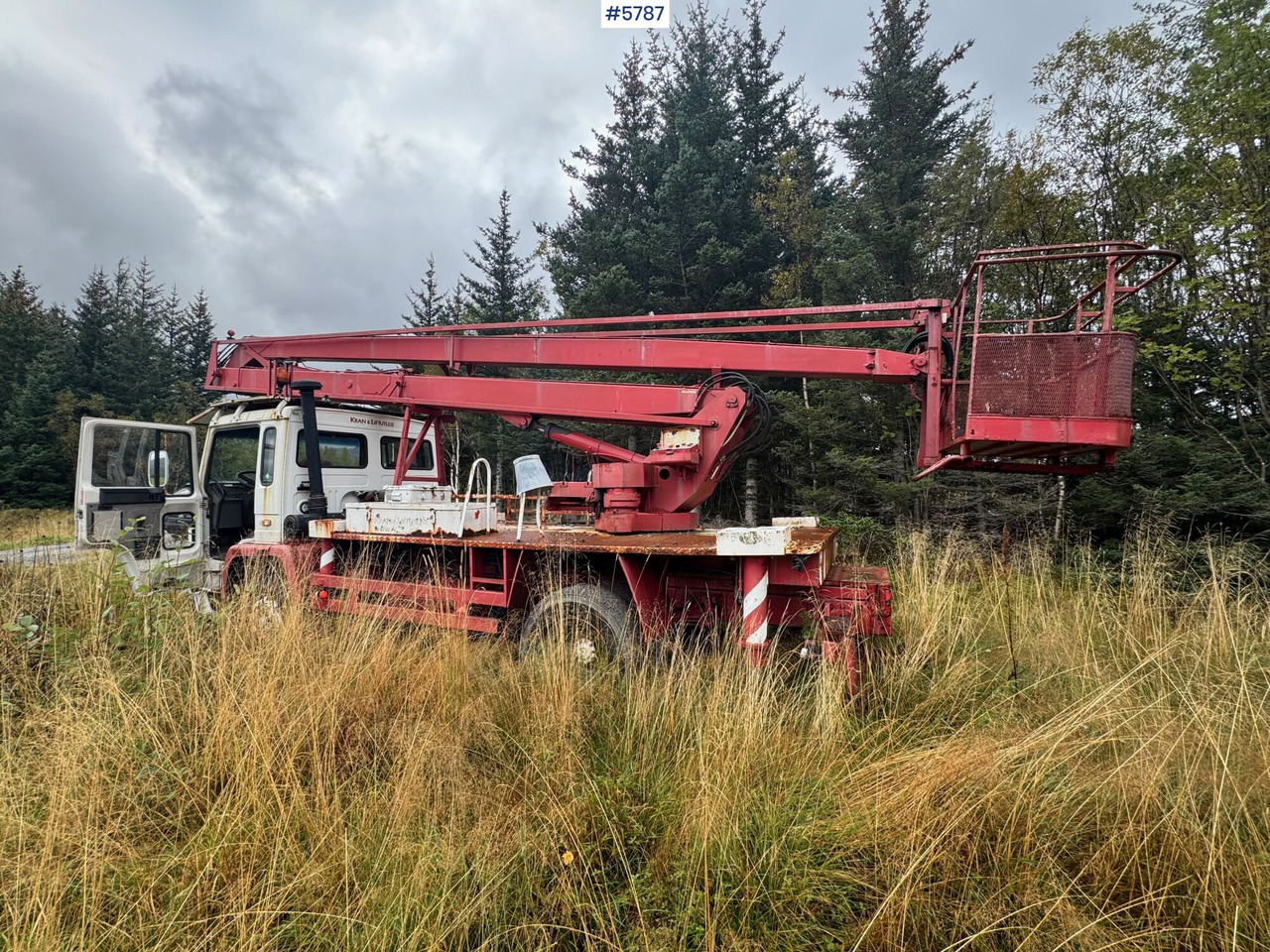 1986 Volvo FL614 with Lift. SEE VIDEO! - Autopacēlājs: foto 4 1986 Volvo FL614 with Lift. SEE VIDEO! - Autopacēlājs: foto 4