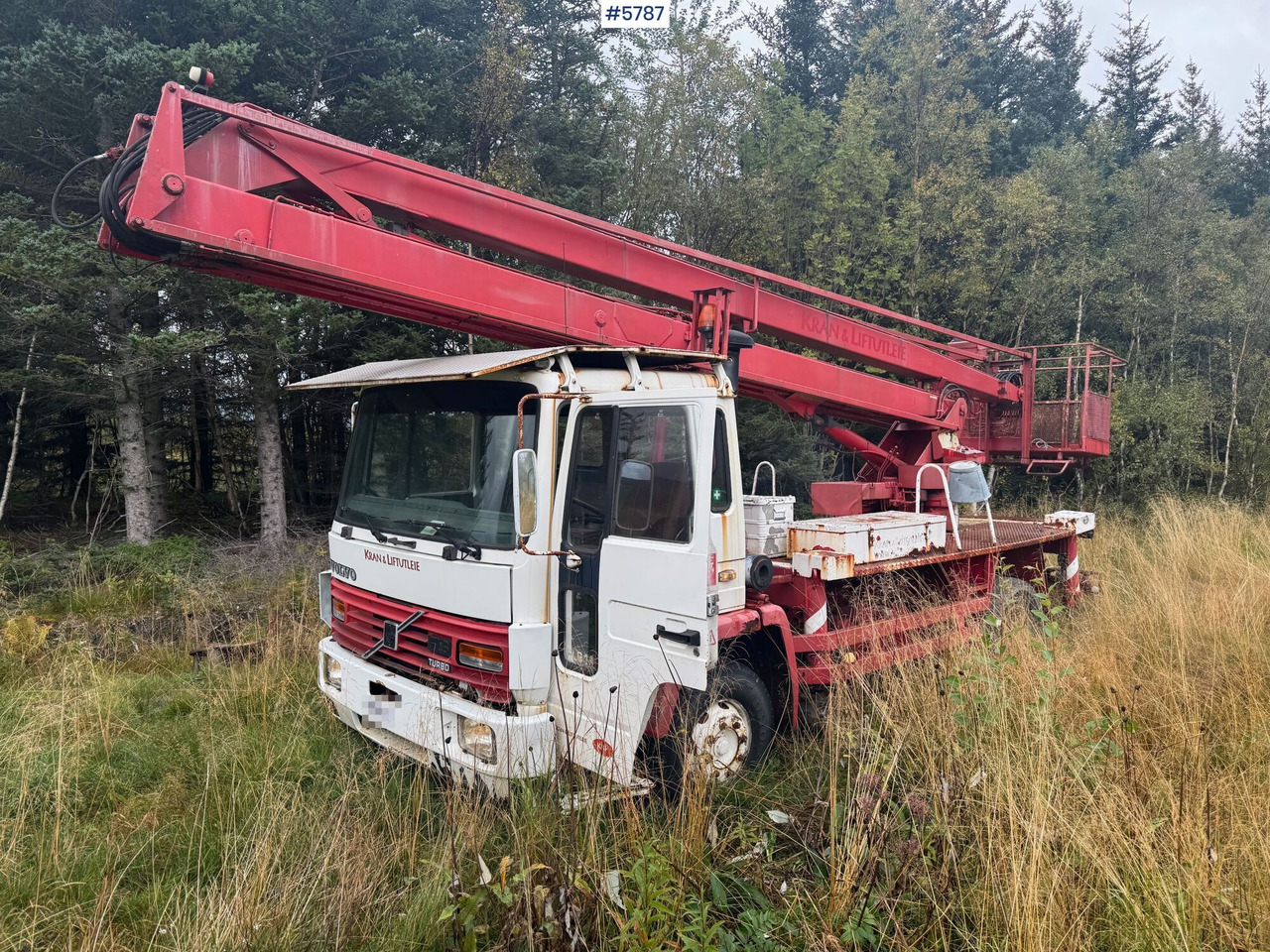 1986 Volvo FL614 with Lift. SEE VIDEO! - Autopacēlājs: foto 1 1986 Volvo FL614 with Lift. SEE VIDEO! - Autopacēlājs: foto 1