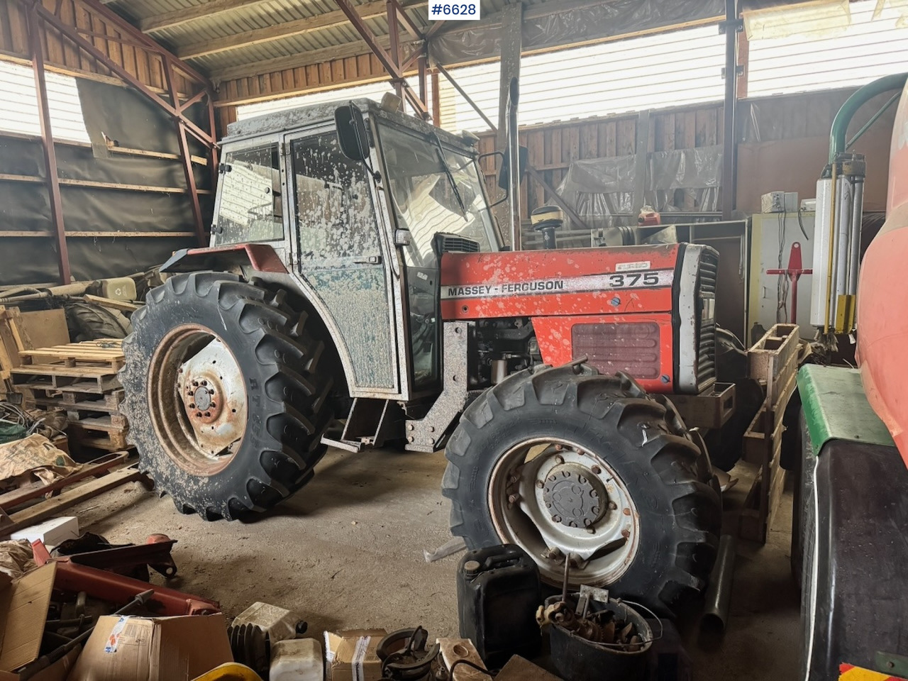 1990 Massey Ferguson 375 4x4 Tractor. - Traktors: foto 1 1990 Massey Ferguson 375 4x4 Tractor. - Traktors: foto 1