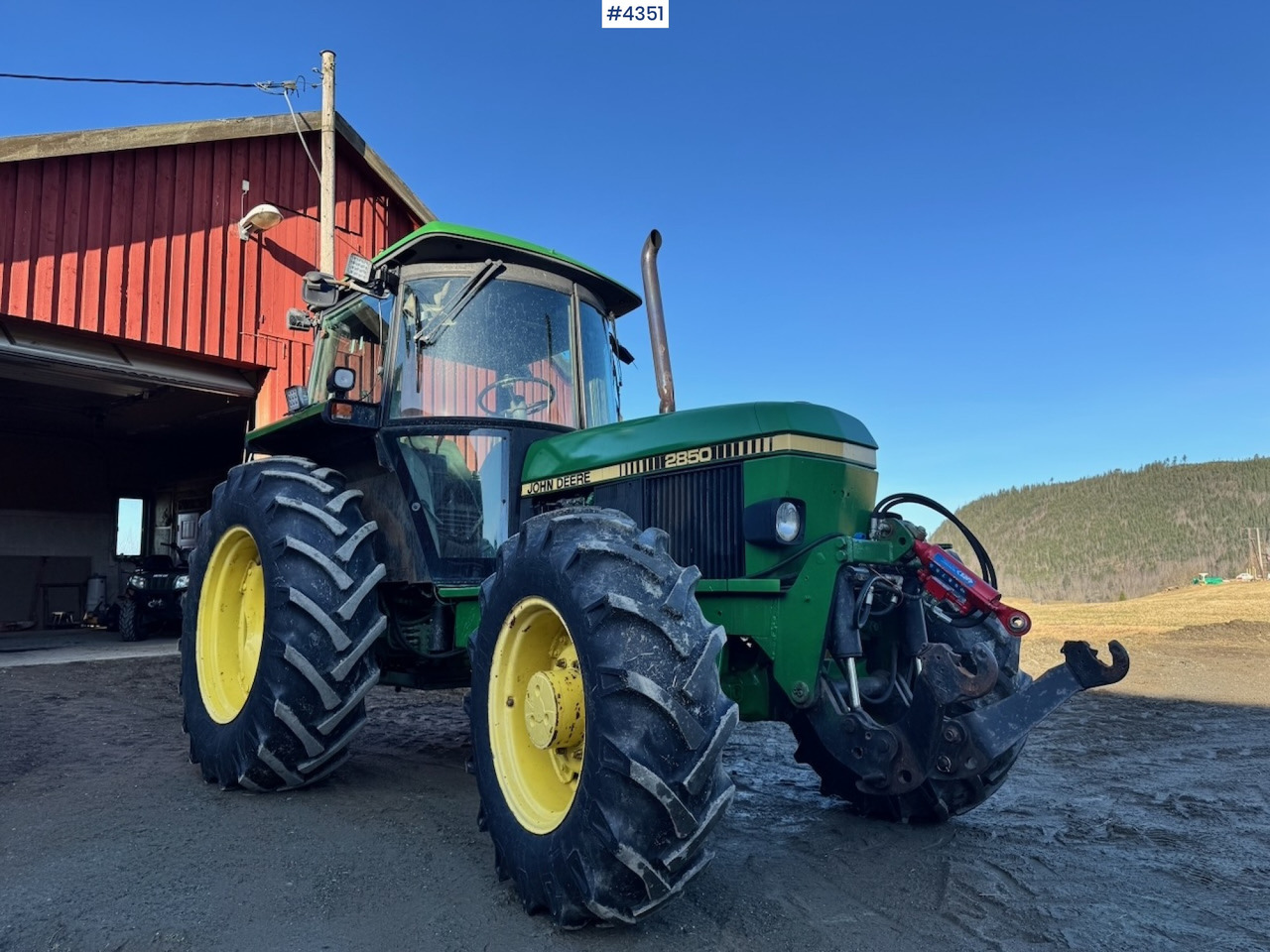 1991 John Deere 2850 4x4 Synchron w/ front hydraulics. - Traktors: foto 2 1991 John Deere 2850 4x4 Synchron w/ front hydraulics. - Traktors: foto 2