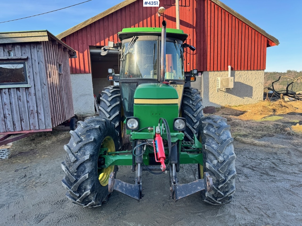 1991 John Deere 2850 4x4 Synchron w/ front hydraulics. - Traktors: foto 3 1991 John Deere 2850 4x4 Synchron w/ front hydraulics. - Traktors: foto 3