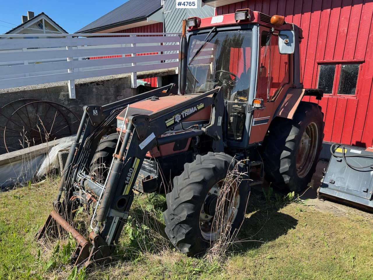 1995 Case International 4230 w/front loader. - Traktors: foto 2 1995 Case International 4230 w/front loader. - Traktors: foto 2