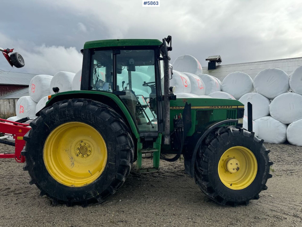 1996 John Deere 6400 4x4 w/ front loader. - Traktors: foto 4 1996 John Deere 6400 4x4 w/ front loader. - Traktors: foto 4