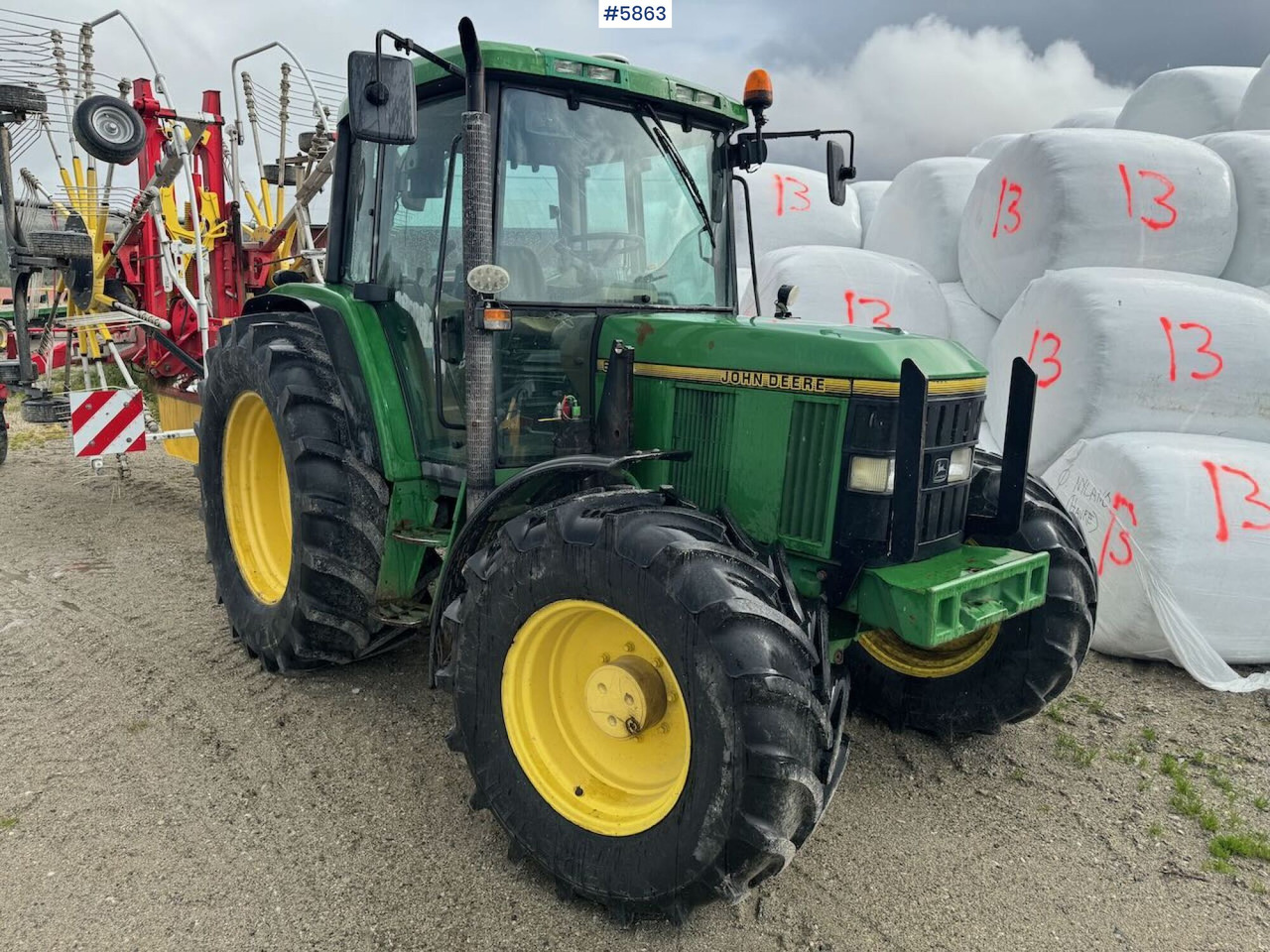 1996 John Deere 6400 4x4 w/ front loader. - Traktors: foto 2 1996 John Deere 6400 4x4 w/ front loader. - Traktors: foto 2