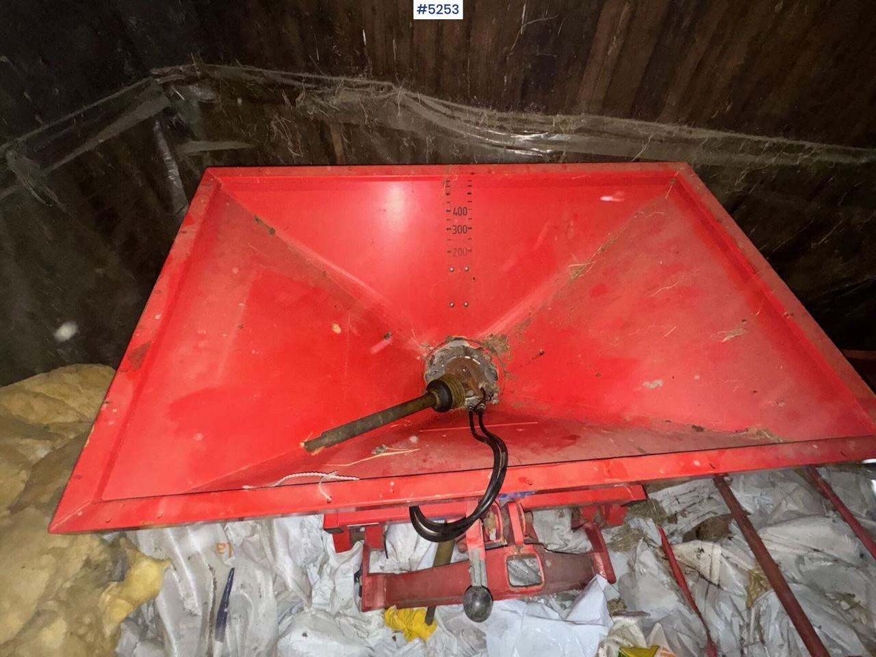 1996 Rauch MDS 701 - Minerālmēslu izkliedētājs: foto 3 1996 Rauch MDS 701 - Minerālmēslu izkliedētājs: foto 3