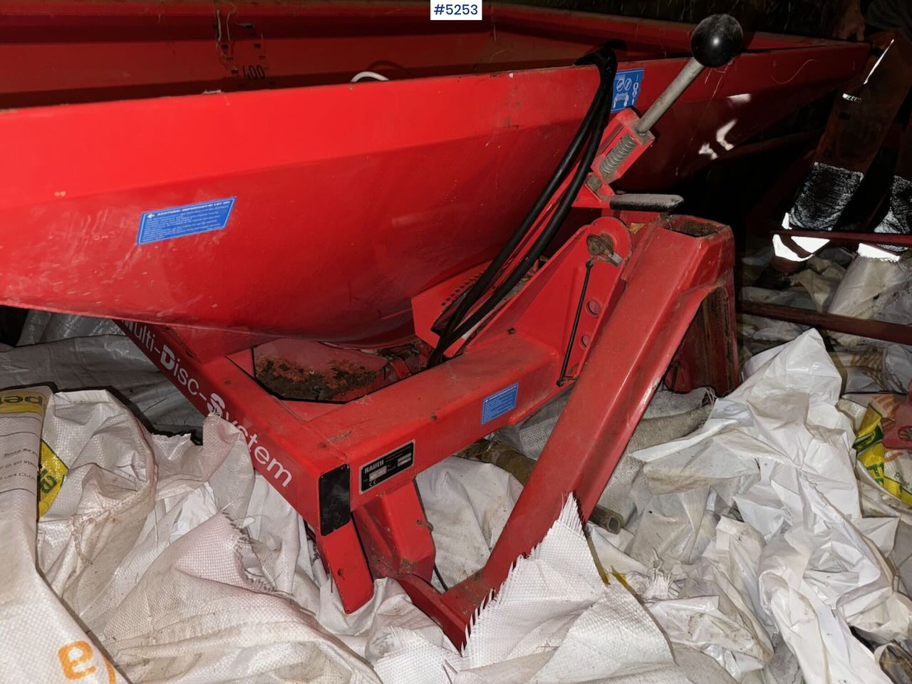 1996 Rauch MDS 701 - Minerālmēslu izkliedētājs: foto 4 1996 Rauch MDS 701 - Minerālmēslu izkliedētājs: foto 4