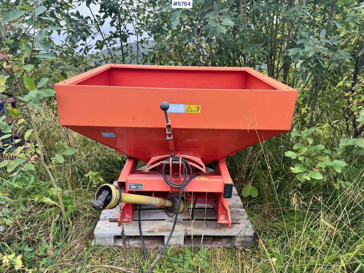 1999 Rauch MDS 81 Fertiliser Spreader - Minerālmēslu izkliedētājs: foto 2 1999 Rauch MDS 81 Fertiliser Spreader - Minerālmēslu izkliedētājs: foto 2