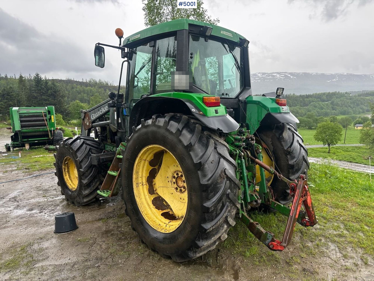 2000 John Deere 6610 4x4 tractor w/ front loader. - Traktors: foto 4 2000 John Deere 6610 4x4 tractor w/ front loader. - Traktors: foto 4