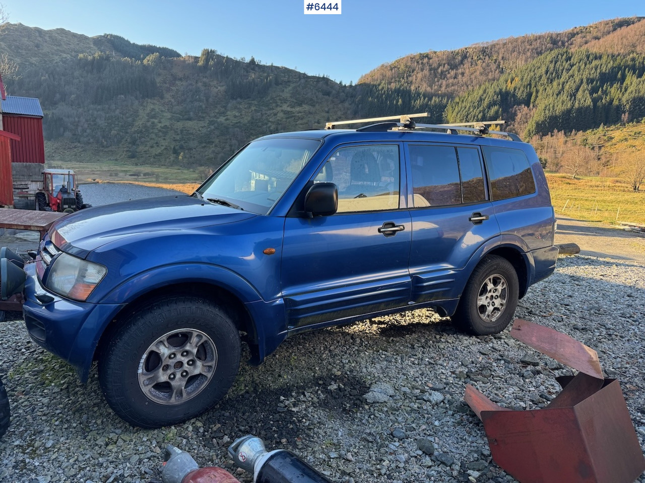 2000 Mitsubishi Pajero GLX with 7 seats - Vieglā automašīna: foto 1 2000 Mitsubishi Pajero GLX with 7 seats - Vieglā automašīna: foto 1