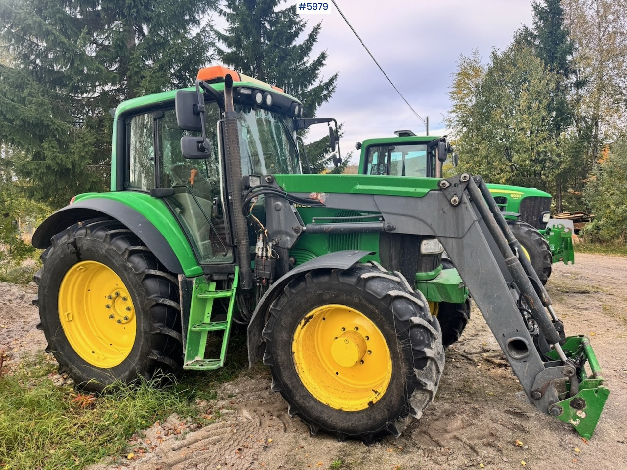 2005 John Deere 6420 with Front Loader - Traktors: foto 3 2005 John Deere 6420 with Front Loader - Traktors: foto 3
