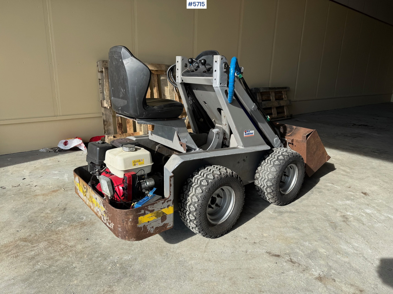 2005 Multione F14B - Mini iekrāvējs: foto 3 2005 Multione F14B - Mini iekrāvējs: foto 3