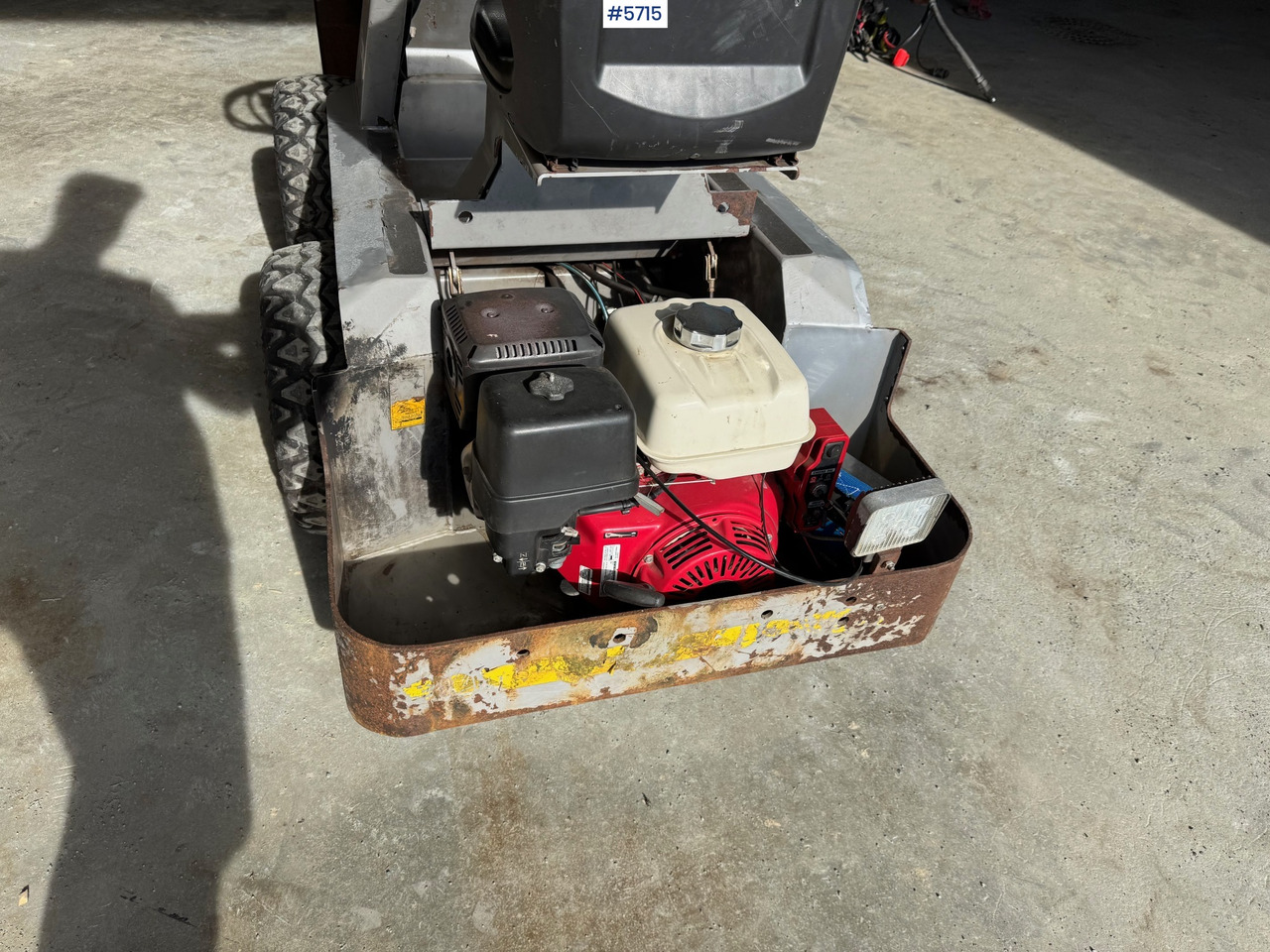 2005 Multione F14B - Mini iekrāvējs: foto 5 2005 Multione F14B - Mini iekrāvējs: foto 5