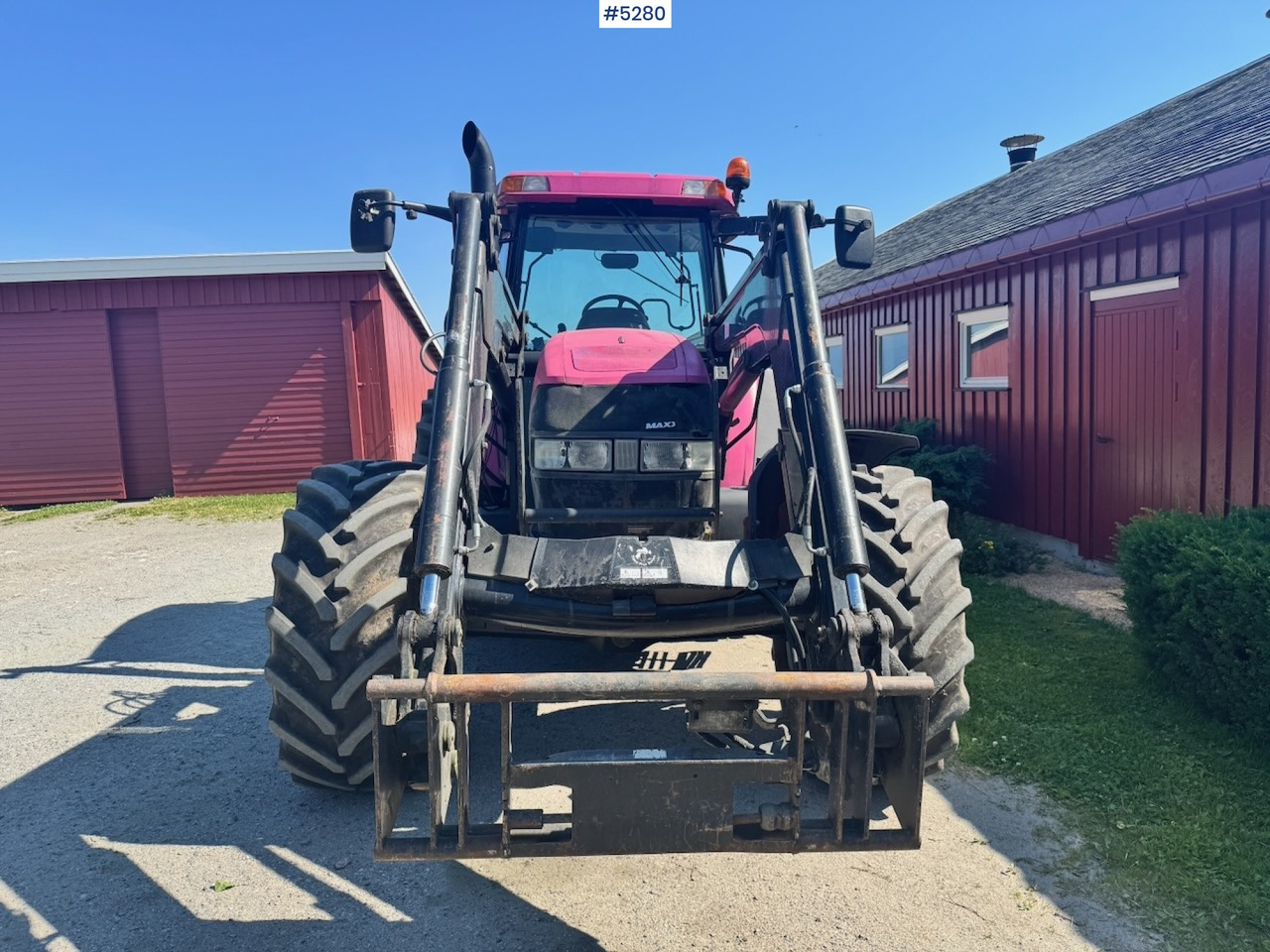 2006 Case MXM120 4x4 with front loader - Traktors: foto 4 2006 Case MXM120 4x4 with front loader - Traktors: foto 4