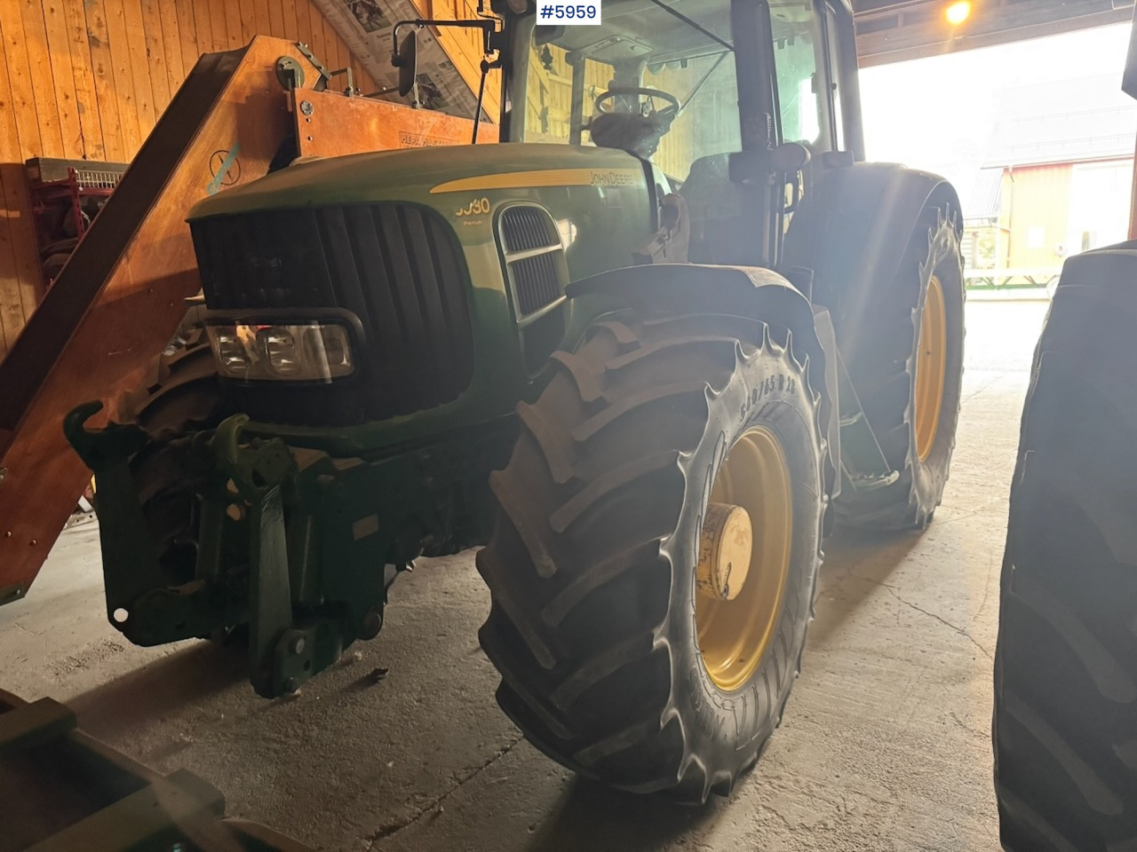 2007 John Deere 6930 w/ Front loader, hydraulics and Front PTO. Rep object. - Traktors: foto 2 2007 John Deere 6930 w/ Front loader, hydraulics and Front PTO. Rep object. - Traktors: foto 2