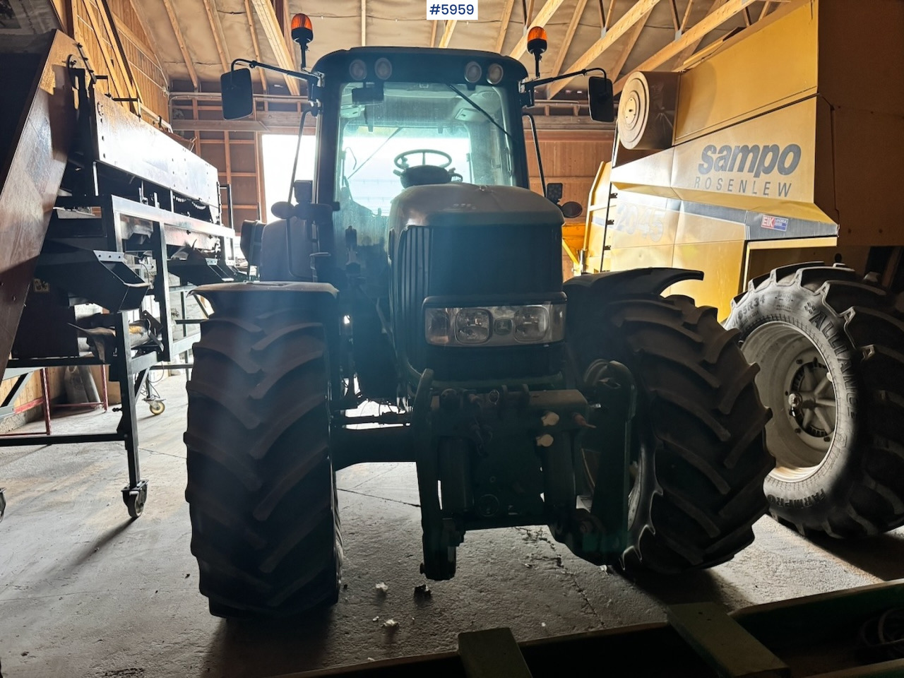 2007 John Deere 6930 w/ Front loader, hydraulics and Front PTO. Rep object. - Traktors: foto 3 2007 John Deere 6930 w/ Front loader, hydraulics and Front PTO. Rep object. - Traktors: foto 3