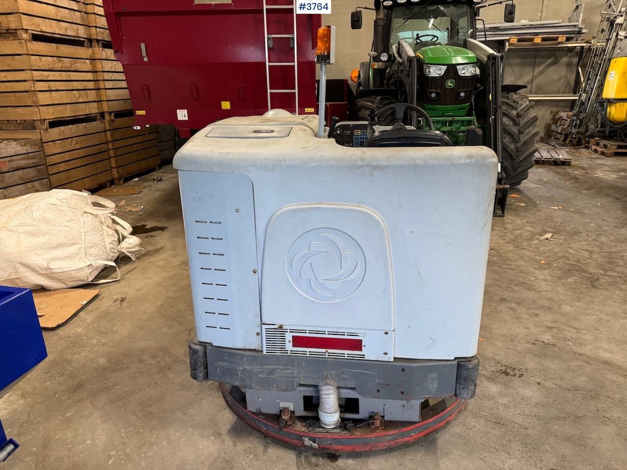 2012 Nilfisk CR 1200 broom and sweeper līzingu 2012 Nilfisk CR 1200 broom and sweeper: foto 17