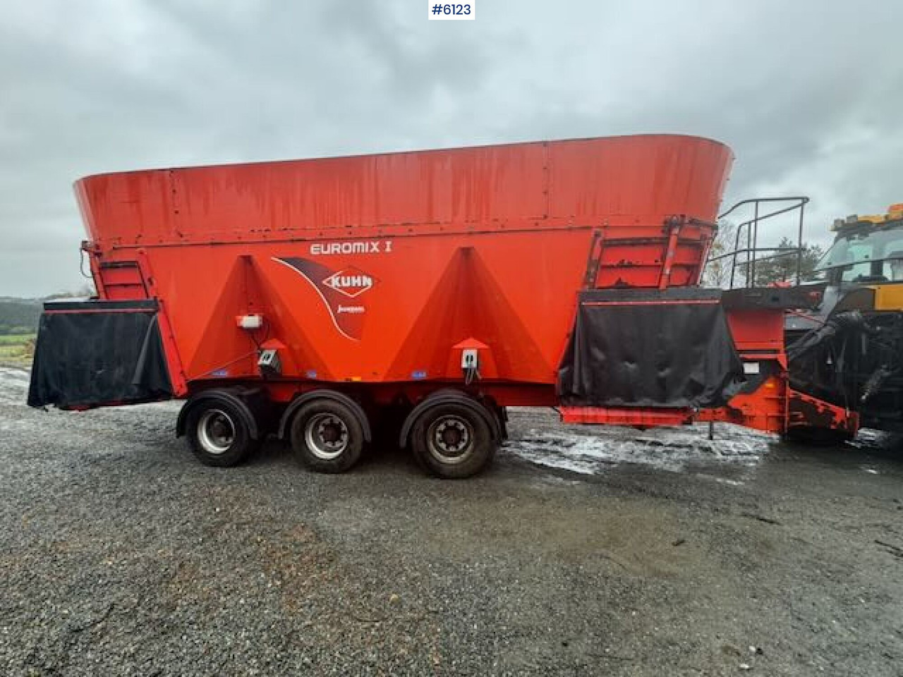 2014 Kuhn Euromix I 4573 feed mixer - Siena sagatavošanas tehnika: foto 3 2014 Kuhn Euromix I 4573 feed mixer - Siena sagatavošanas tehnika: foto 3