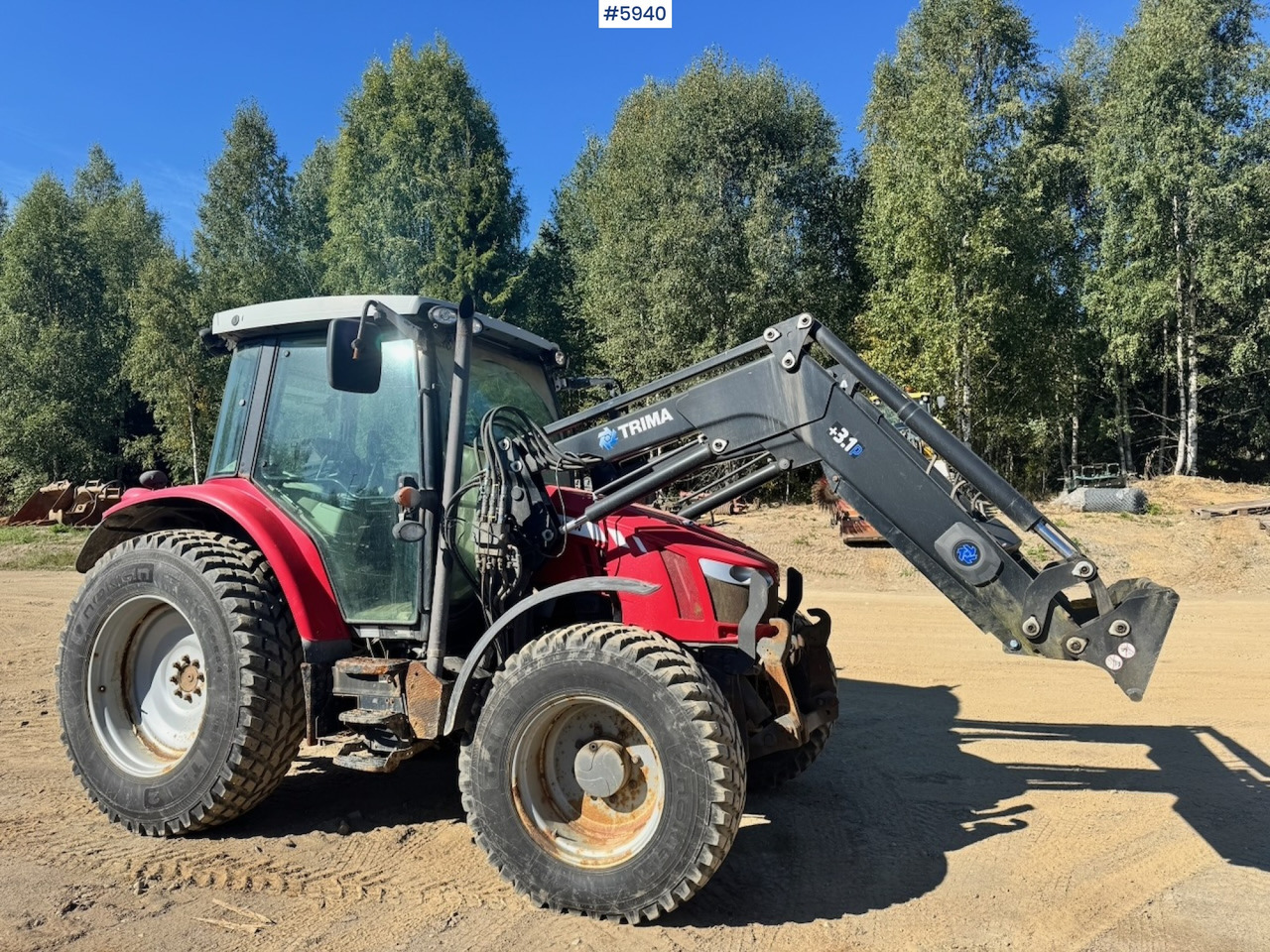 2014 Massey Ferguson 5610 w/ Front Loader and Hydraulics. 1950 hours! - Traktors: foto 2 2014 Massey Ferguson 5610 w/ Front Loader and Hydraulics. 1950 hours! - Traktors: foto 2