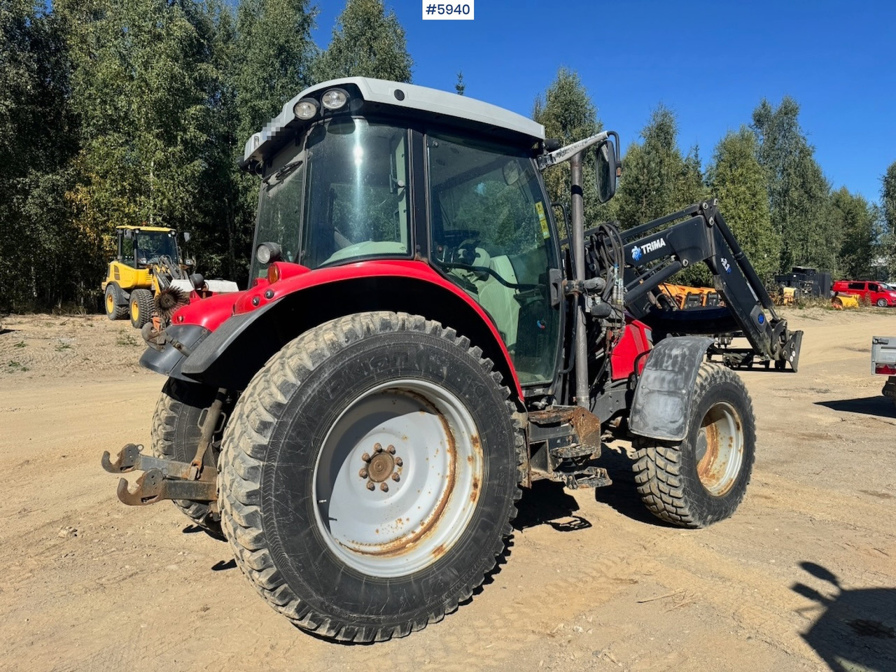2014 Massey Ferguson 5610 w/ Front Loader and Hydraulics. 1950 hours! - Traktors: foto 4 2014 Massey Ferguson 5610 w/ Front Loader and Hydraulics. 1950 hours! - Traktors: foto 4
