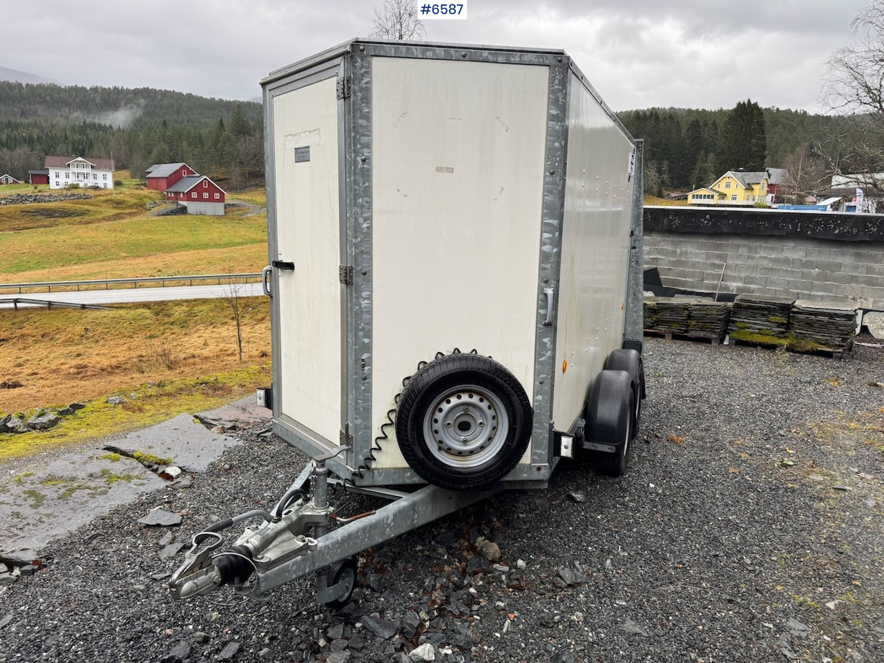 2015 For Williams BV 105G 6 Closet hanger - Auto piekabe: foto 2 2015 For Williams BV 105G 6 Closet hanger - Auto piekabe: foto 2