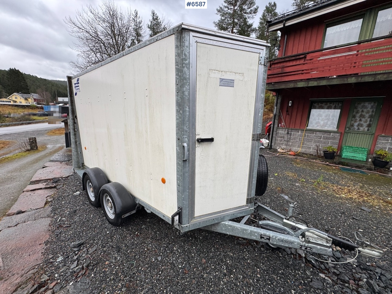 2015 For Williams BV 105G 6 Closet hanger - Auto piekabe: foto 5 2015 For Williams BV 105G 6 Closet hanger - Auto piekabe: foto 5