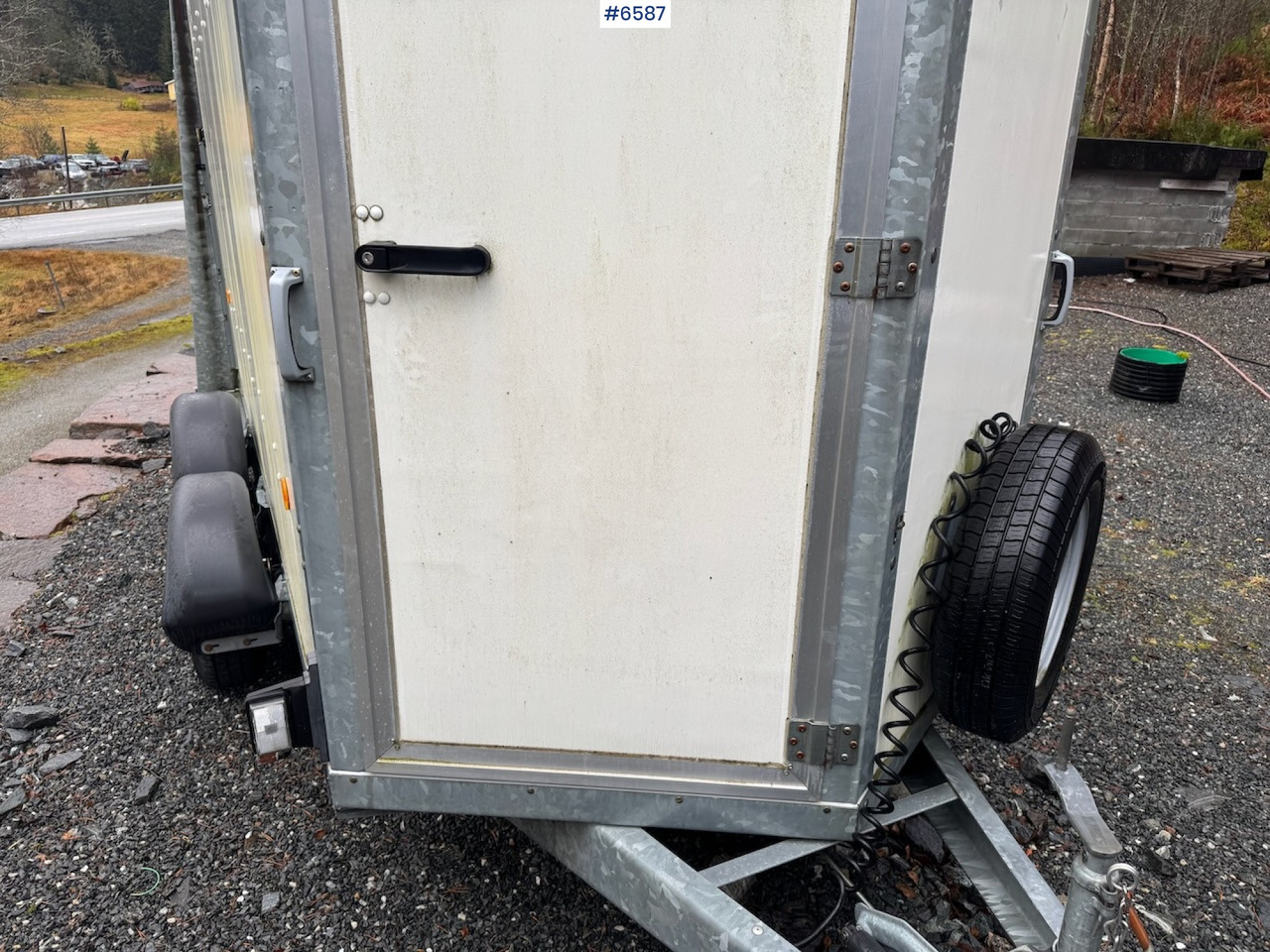 2015 For Williams BV 105G 6 Closet hanger - Auto piekabe: foto 3 2015 For Williams BV 105G 6 Closet hanger - Auto piekabe: foto 3